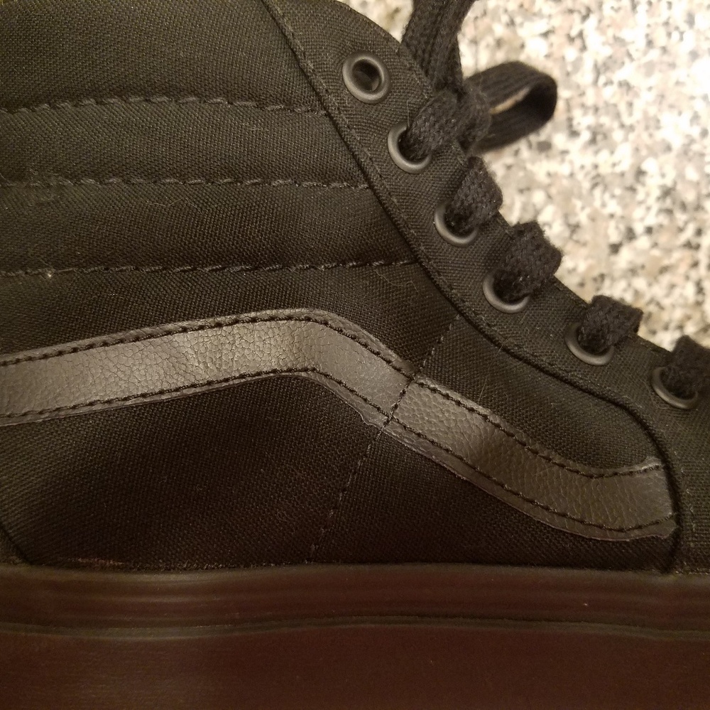 EUC Black Vans Hightop